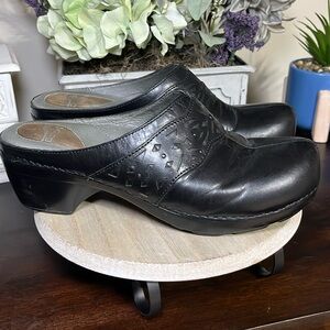DANSKO Shyanne Black Leather Mules Clogs Slip On Comfy Non Slip Casual